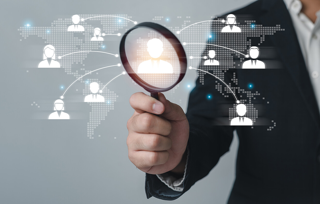 HR Benchmarking HR Benchmarking