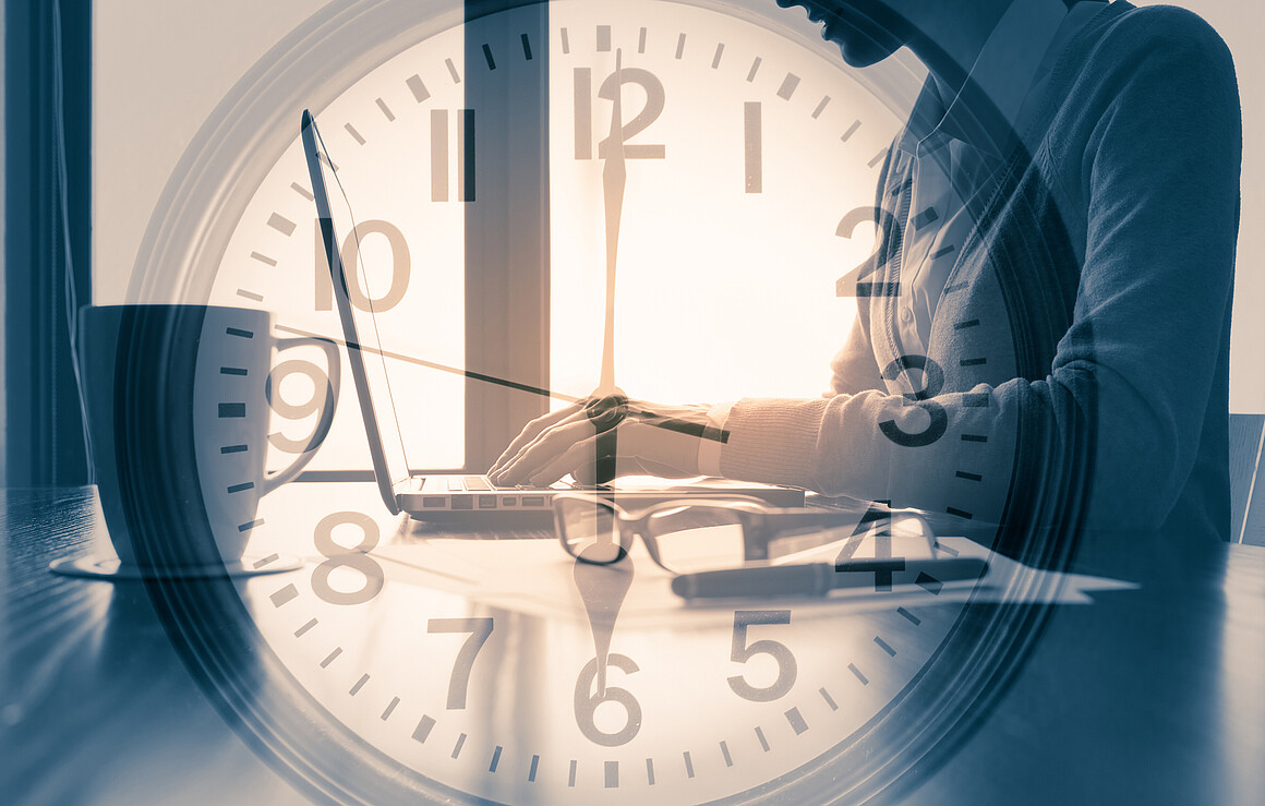 Überstunden und Überzeit Das ist der Unterschied