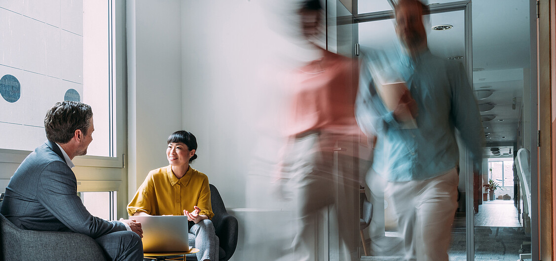 Associé-sarl Associé-sarl