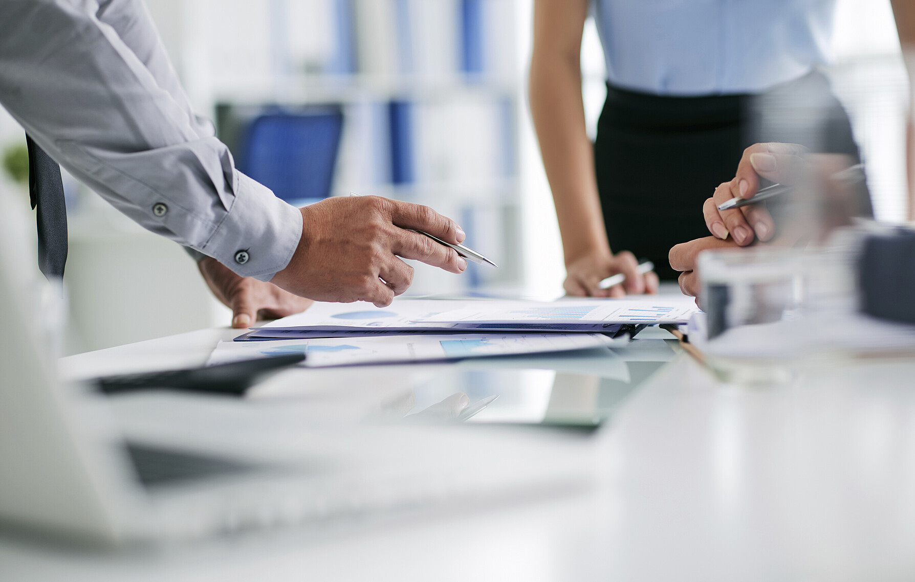 Informationspflicht bei Austritt Informationspflicht bei Austritt